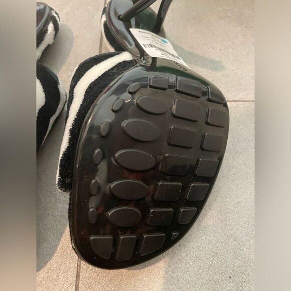 2 Item Bundle Bottega Veneta Heels - Sz 7 - Zebra Open Toe Stiletto - LV Wallet - Picture 15 of 16